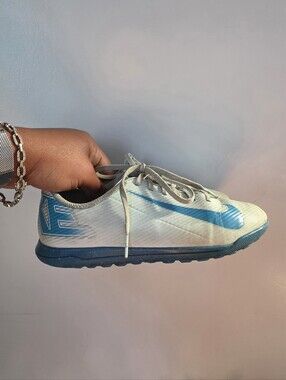 Nike Mercurial Indoor Cleats Kids Size 2.5